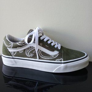 Vans Men's Old Skool Peace Paisley Suede / Canvas Sneaker in Special Color